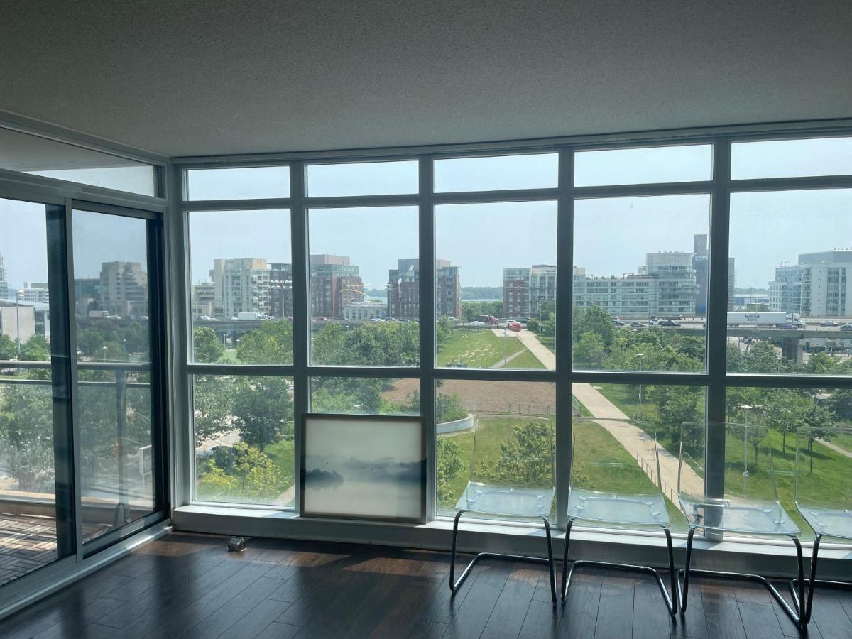 Three Br Condo Step To Cn Tower Rogers Center With Free Parking Торонто Экстерьер фото